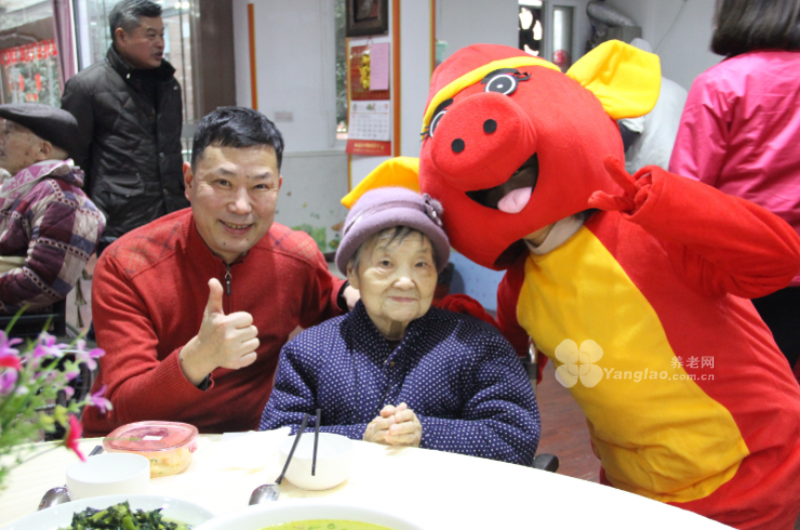 江苏丹阳市红叶颐馨园的实拍图片